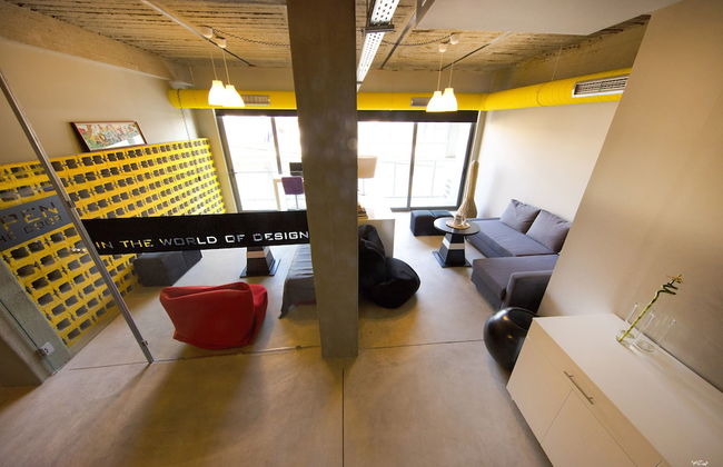 Acropolis View Modern Loft - Photo 9