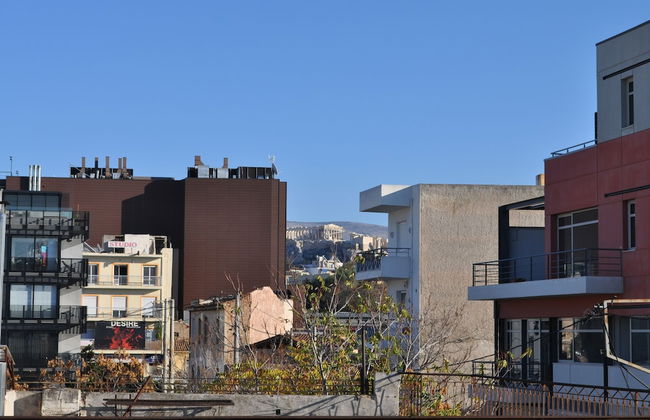 Acropolis View Modern Loft - Photo 17