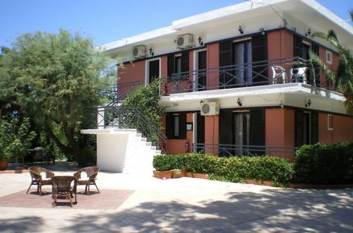 Photo 26 - Zervos Apartments