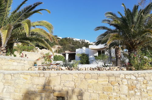 Photo 15 - Tranquil Villa With Sea View in Ammopi Karpathos