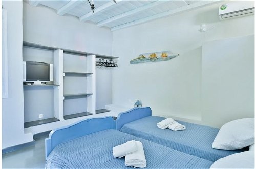 Photo 2 - Amazing 1-Bedroom House in Tinos