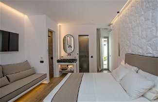 Foto 3 - Levantes Luxury Suites II