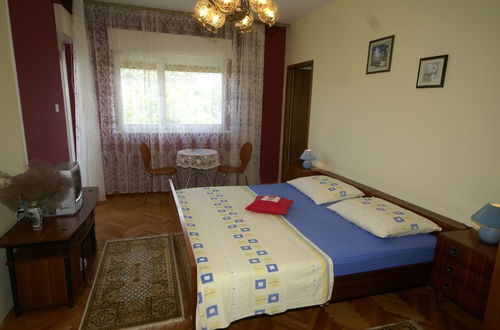 Photo 4 - Charming Apartment in Vinisce With Jetty