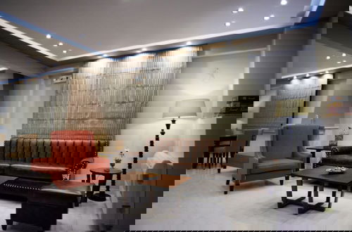 Photo 2 - Orizontas Residences
