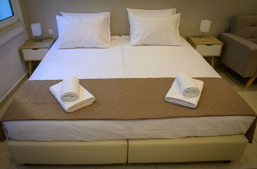 Photo 10 - Uni Island City Suites