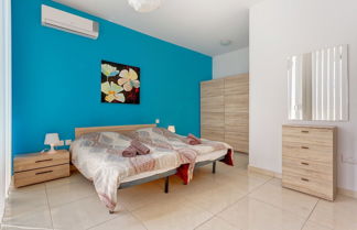 Photo 2 - Modern Penthouse in the Heart of Saint Julian's