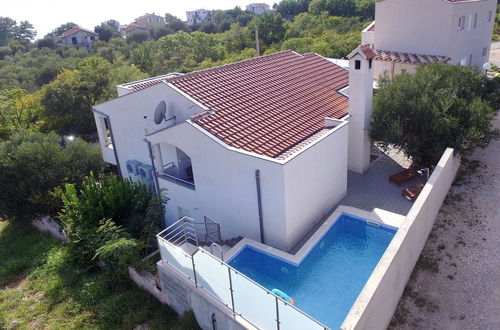 Photo 1 - Modern Apartment With Private Pool in Maslenica