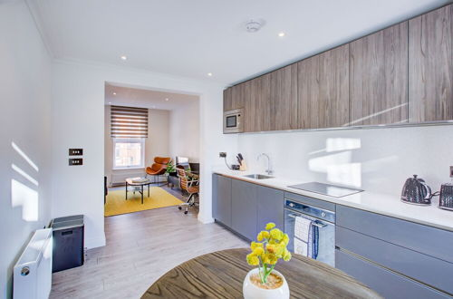 Foto 10 - Contemporary 3-bed Apartment in Fulham, London
