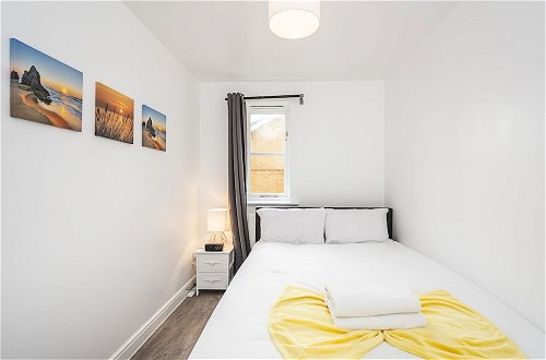 Foto 7 - Modern 2 Bedroom Lewisham Apartment