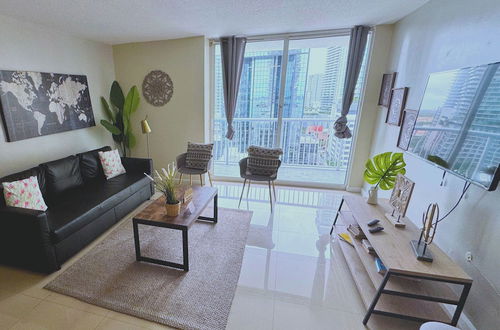 Photo 18 - 3 Bedroom Apartment on Brickell