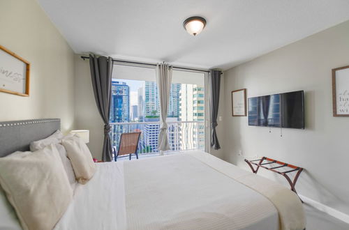 Photo 5 - 3 Bedroom Apartment on Brickell