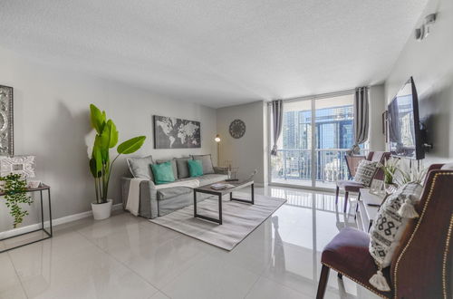 Photo 16 - 3 Bedroom Apartment on Brickell