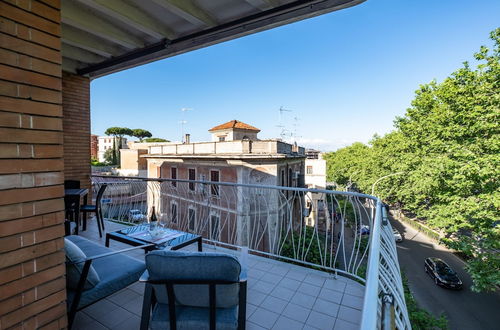 Photo 23 - Your Trastevere Balcony