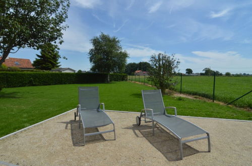 Photo 37 - Gorgeous Country House With Giant Garden and Views of the Fields