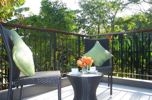 Foto 10 - Emerald Patong 1 bedroom Apartment Garden View