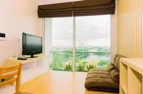 Photo 10 - Comfortable And Modern Look 1Br At Citralake Suites Apartment