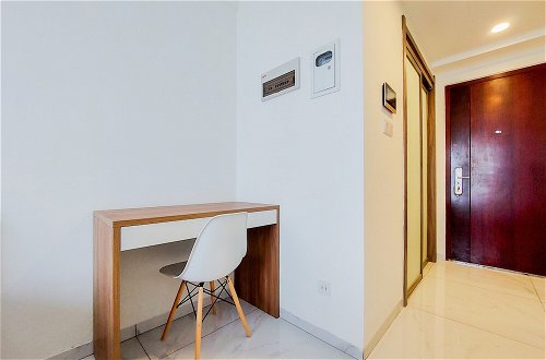 Foto 13 - Wonderful Studio Apartment At Sky House Alam Sutera