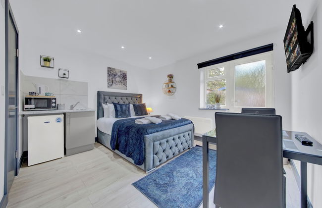 Lovely 1-bed Studio in Feltham - Foto 1