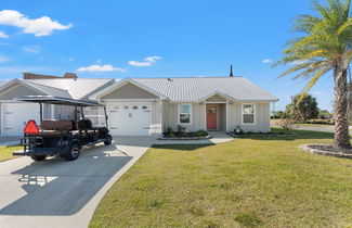 Foto 1 - Coral Cabana - 3BD 2BA Home Close to Beach w/ Optional Golf Cart