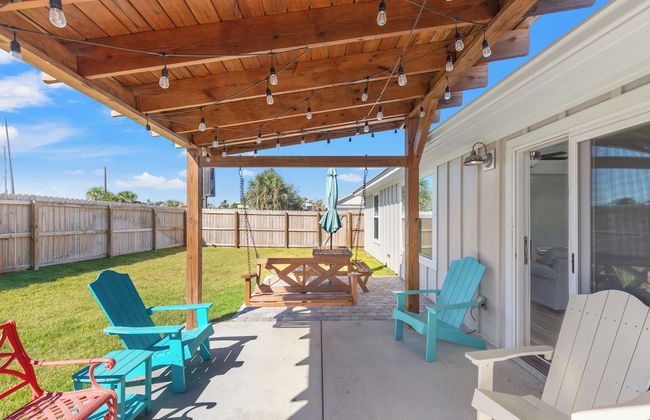 Coral Cabana - 3BD 2BA Home Close to Beach w/ Optional Golf Cart! - Foto 35