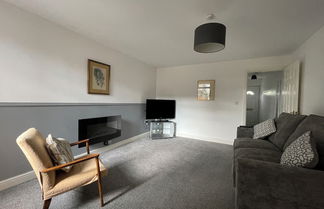 Photo 1 - Cosy & Comfortable Apt with Parking