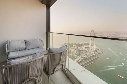 Foto 19 - Maison Privee - Lavish Apt w/ Stellar Ocean Views in Address JBR