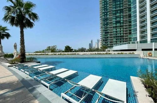 Foto 34 - Maison Privee - Lavish Apt w/ Stellar Ocean Views in Address JBR