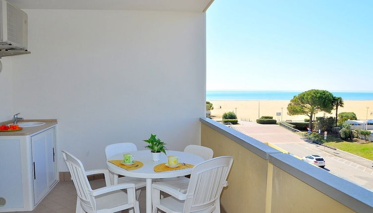 Photo 1 - Comfortable Apartment Overlooking the sea