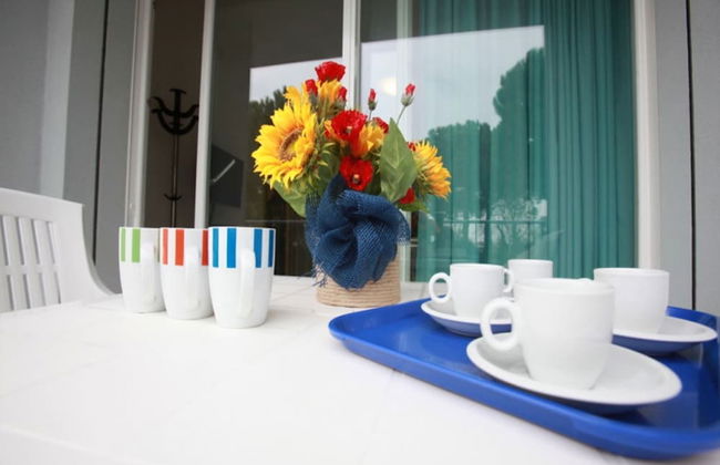 Charming Flat for up to 6 Guests Near the Beach - Foto 4