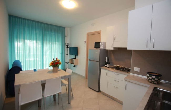 Charming Flat for up to 6 Guests Near the Beach - Foto 1