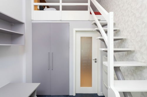 Photo 13 - Apartment With a Mezzanine by Renters