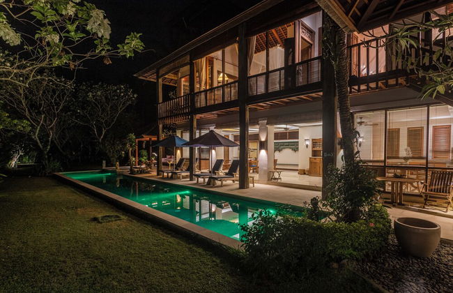 Villa Rumah Isah - Foto 1