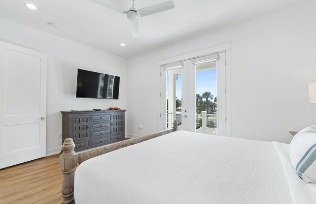 Beach House - Elevated Escape by PHG - Photo 12