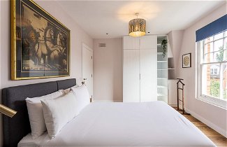 Photo 3 - Amazing 2 bed Maida Vale Apartment w/ Patio