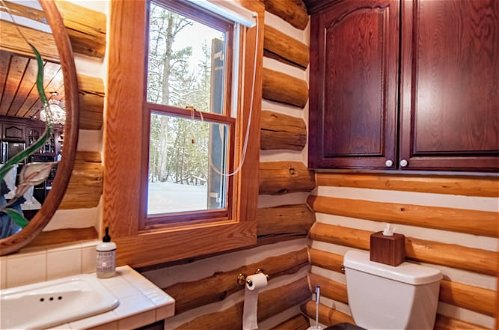 Foto 15 - Nature's Beauty Loft Forks River Lodge