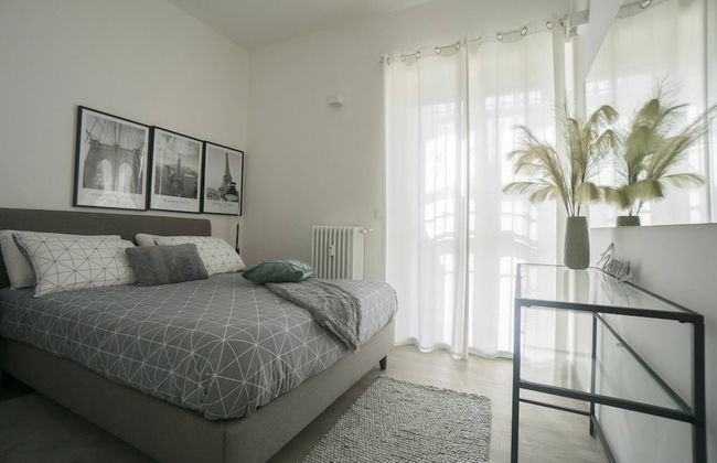 Charming and Modern Three-bedroom Apartment in the Heart of the City of Asti - Foto 4