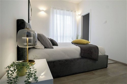 Photo 2 - Charming and Modern Three-bedroom Apartment in the Heart of the City of Asti