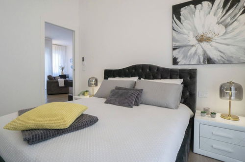 Photo 6 - Charming and Modern Three-bedroom Apartment in the Heart of the City of Asti