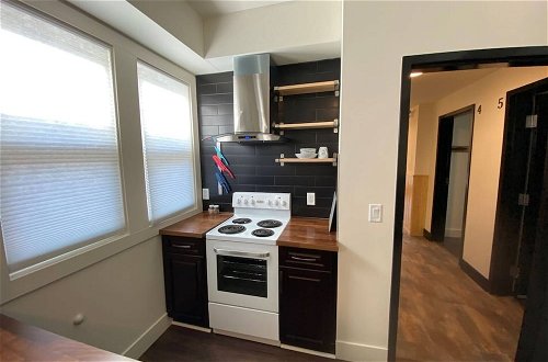 Photo 10 - Brand New 1 Br 1 Bath. Close To All. Walkable