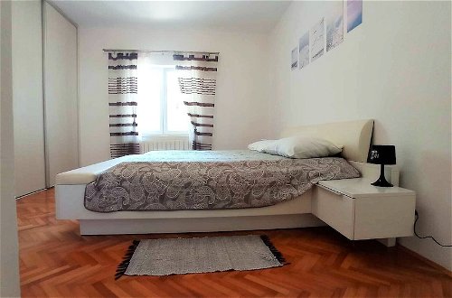 Foto 10 - Impeccable 2-bed Apartment With 2 Bathrooms
