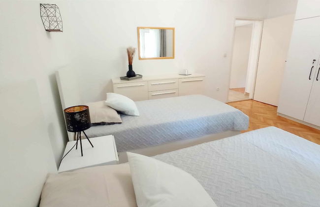 Coastal Apartment - Sleeps 6, Balcony & Parking - Foto 4