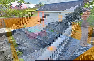 Foto 1 - Luxury Escape at The Noir: 3br, Hot Tub, & Steps From Main St!