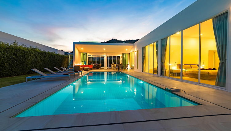 Photo 1 - Modern 4 Bedroom Pool Villa - KHA5