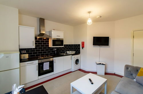 Foto 16 - Impeccable 2-bed Apartment in Gateshead