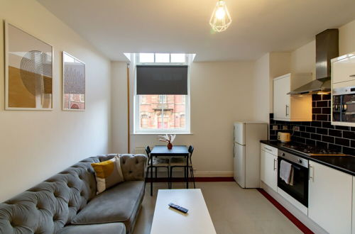Foto 17 - Impeccable 2-bed Apartment in Gateshead