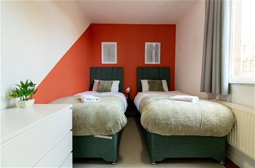 Foto 13 - Impeccable 2-bed Apartment in Gateshead