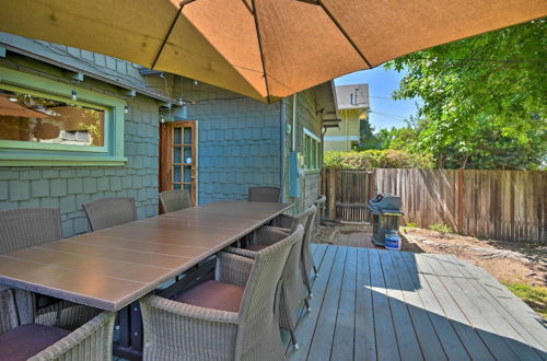 Foto 5 - Inviting Bungalow w/ Deck, Close to Dtwn LA