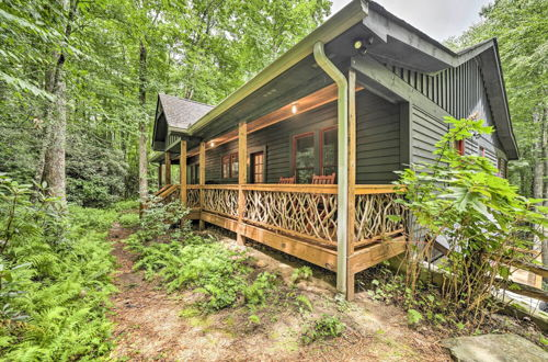 Photo 2 - Secluded Sapphire Chalet w/ Game Room + Decks