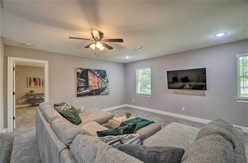 Photo 44 - Spacious Houston Family Home With Game Room