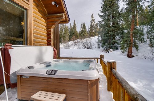 Foto 23 - Rustic Breckenridge Cabin w/ Hot Tub & Deck
